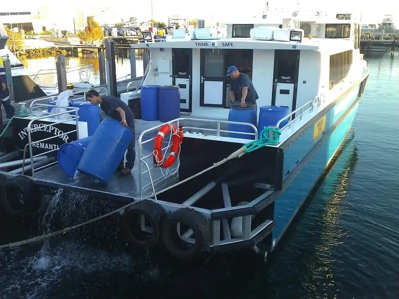 Katamaran zu verkaufen