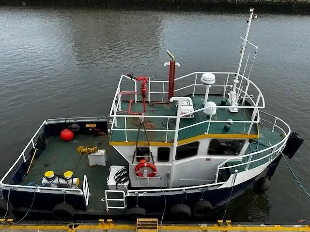 Arbeitsboote zu verkaufen