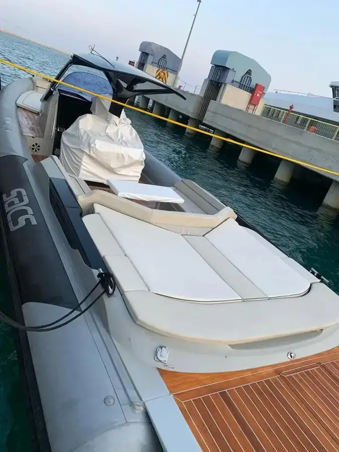 Festrumpfschlauchboot zu verkaufen