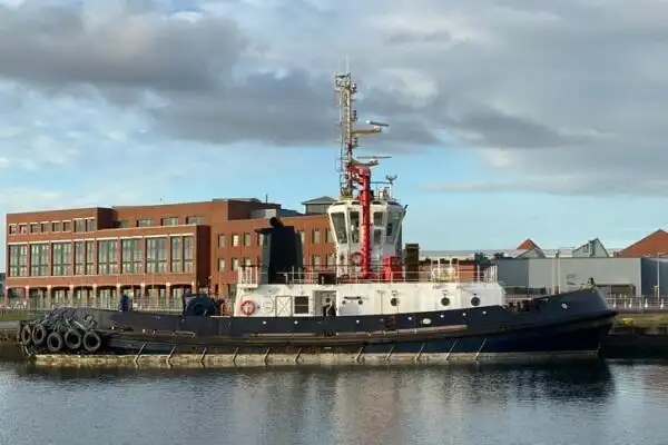 Schleppboot zu verkaufen