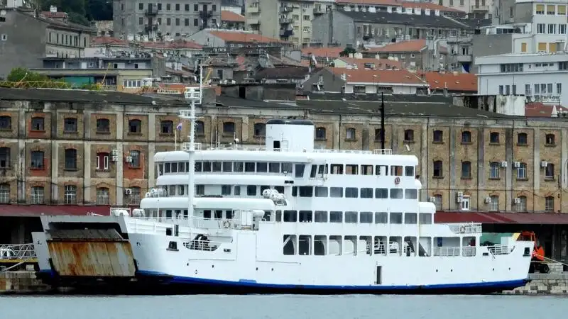 RoPax-Schiff zu verkaufen