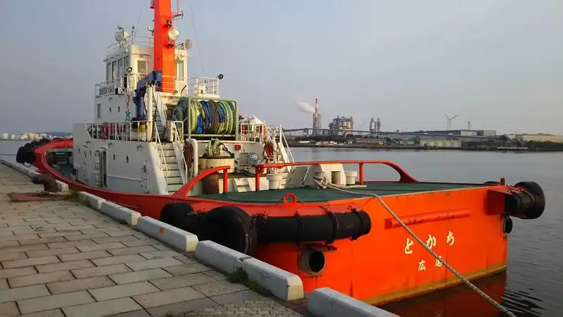 Schleppboot zu verkaufen