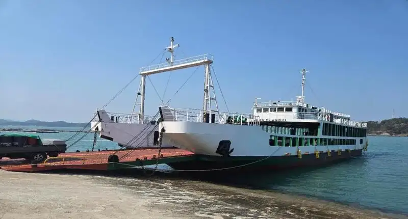 Landungsboot, Panzer zu verkaufen