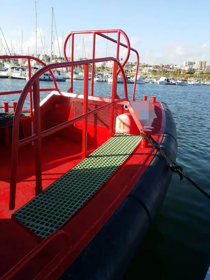 Besatzungsboot zu verkaufen