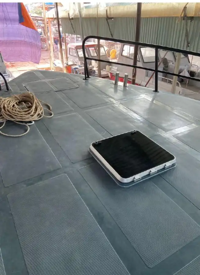Besatzungsboot zu verkaufen