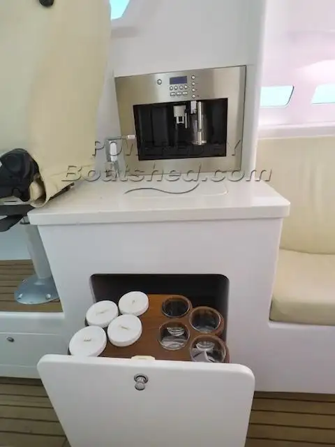 Motorboot zu verkaufen