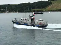 Rettungsboot zu verkaufen