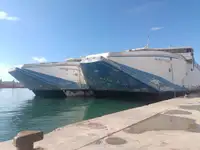 Fährschiff zu verkaufen