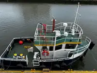 Arbeitsboote zu verkaufen