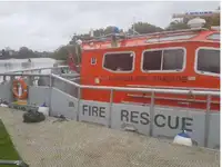 Feuerwehrboot zu verkaufen