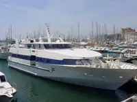 Fährschiff zu verkaufen
